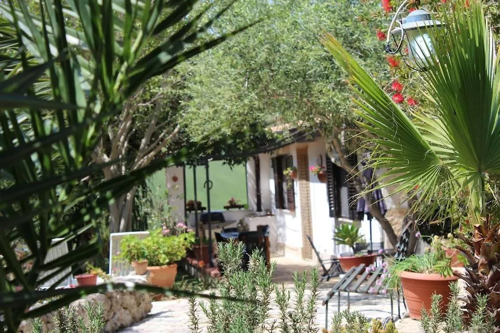Villa Casa Di Campagna Angolo Di Pace à Favara